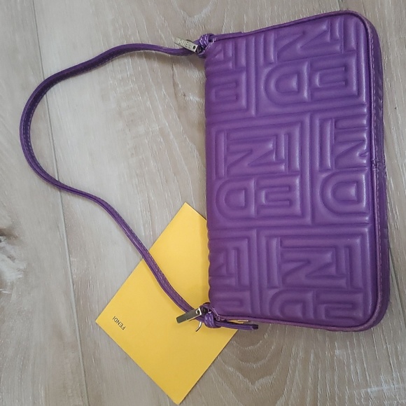 Fendi 2008 Leather Baguette Logo Embossed Mini - Picture 2 of 12